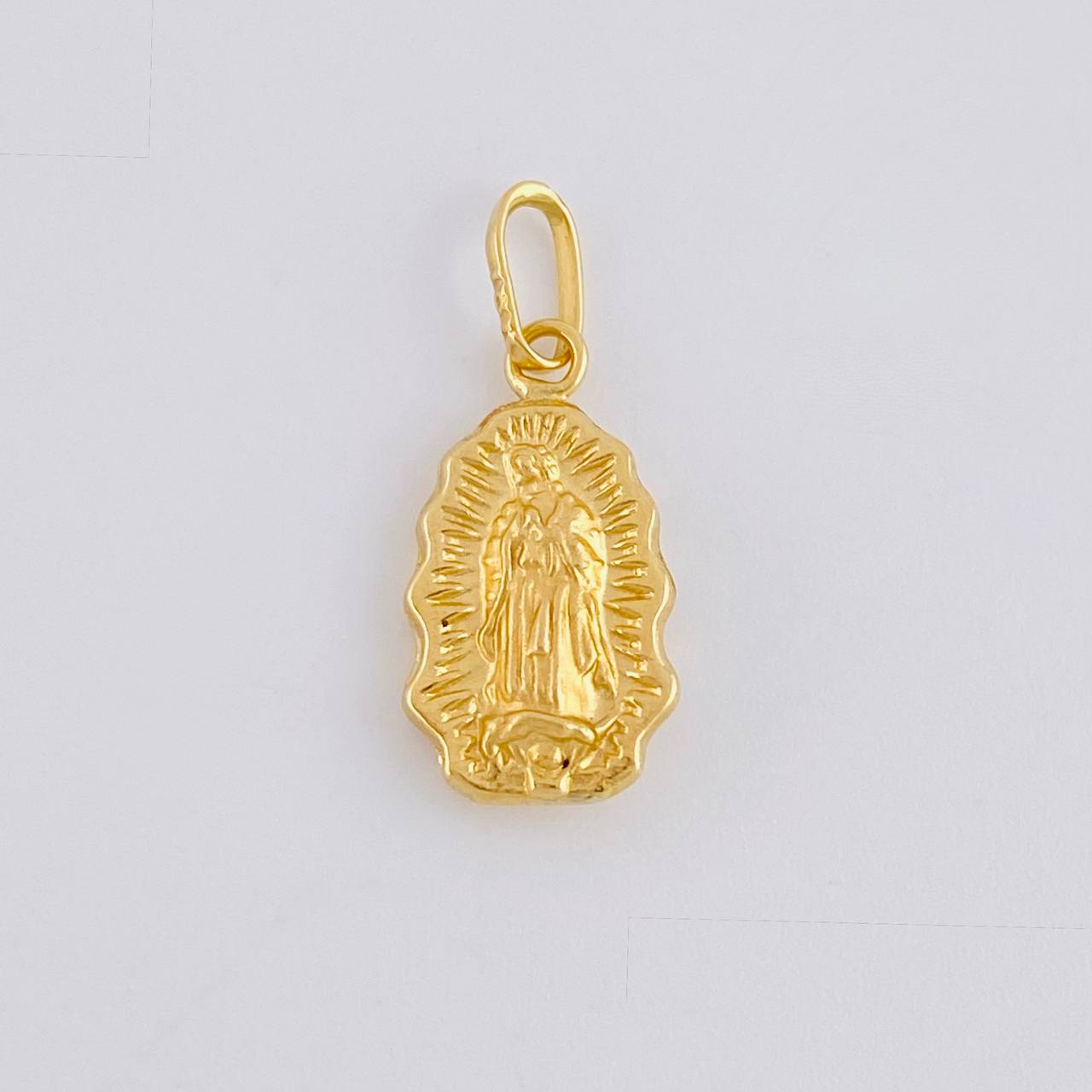 Pendant Virgin of Guadalupe 0.35 g / 1/2 in Yellow Gold 18K