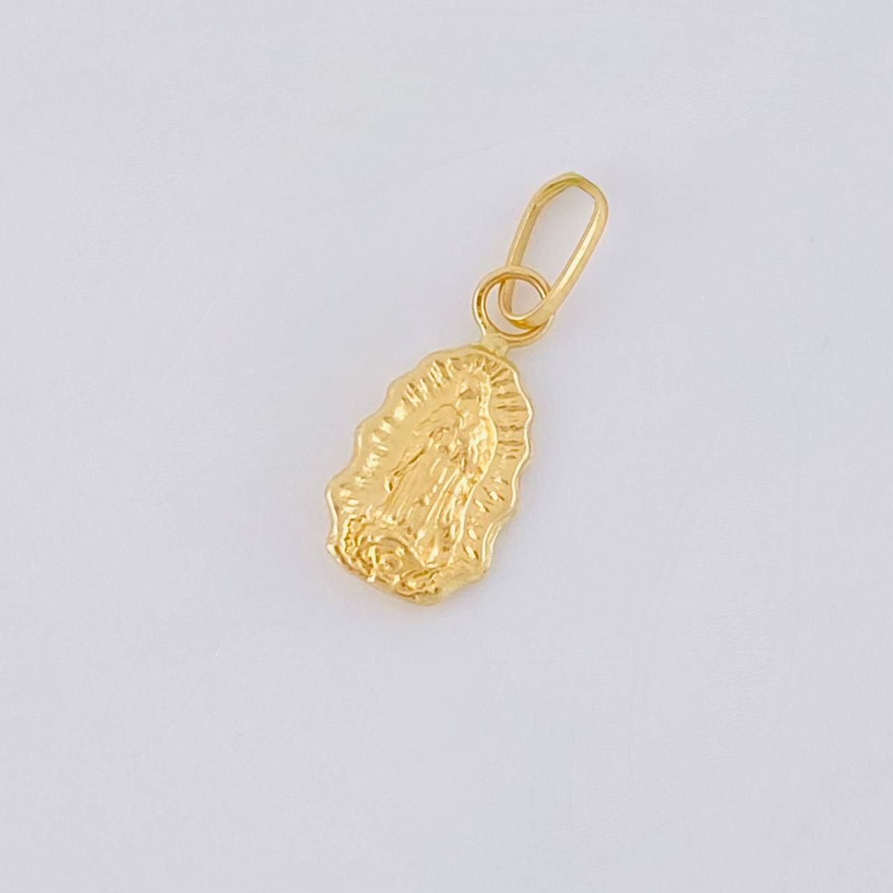Pendant Virgin Guadalupe 0.2 g / 1/2 in Yellow Gold 18K