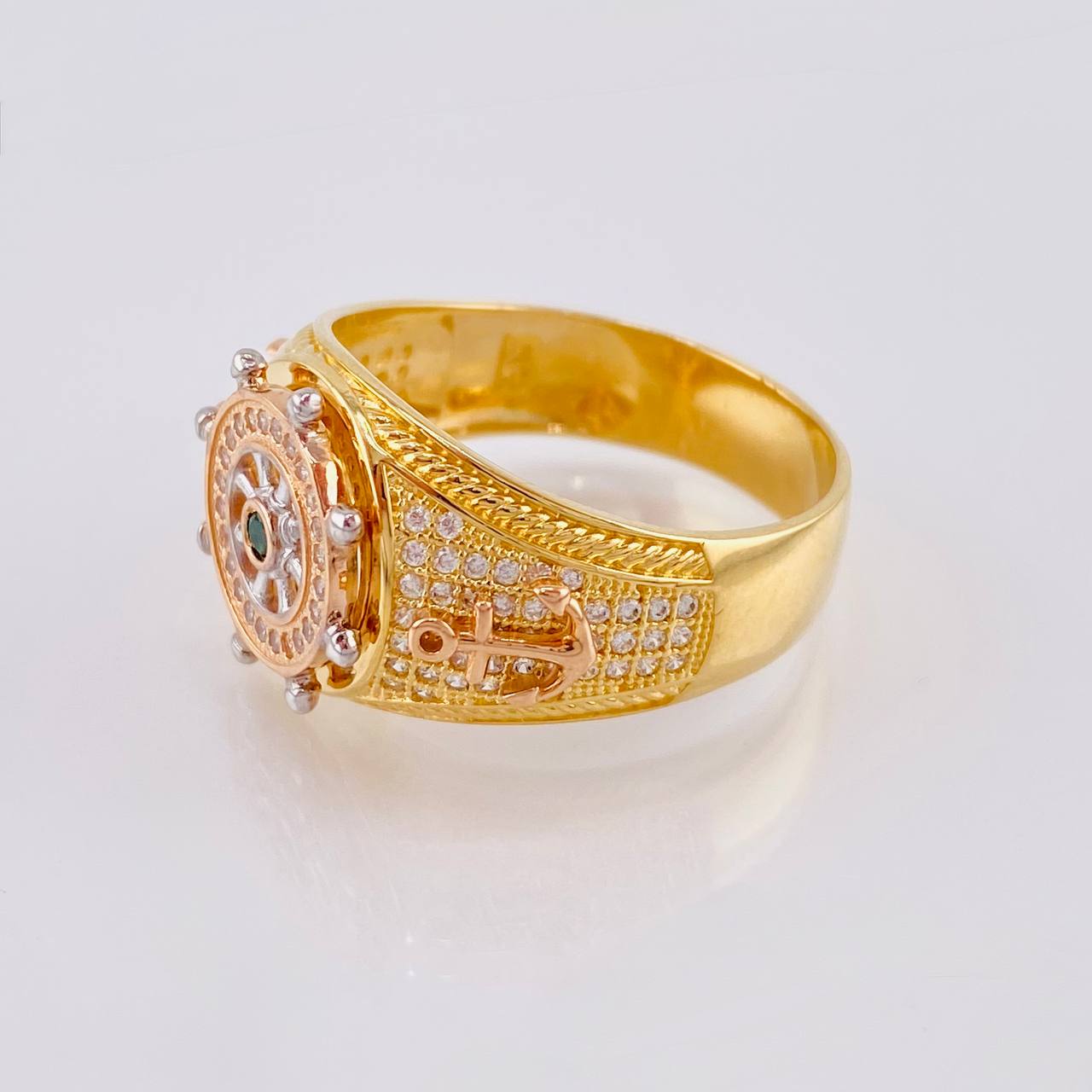 Mobile Helm Ring 9.7 g / T11 1/4 Three Golds 18K