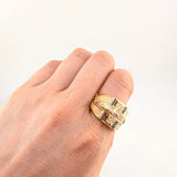 Cross Christ Dotted Ring 12.05 g / T10 3/4 Yellow Gold 18K