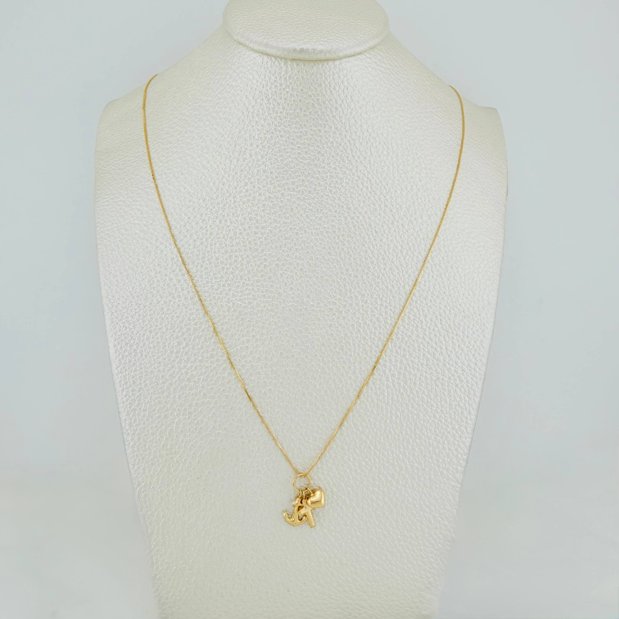 Venetian Chain Set + Three Graces Pendant / 1.75g / 18 in 18K Yellow Gold
