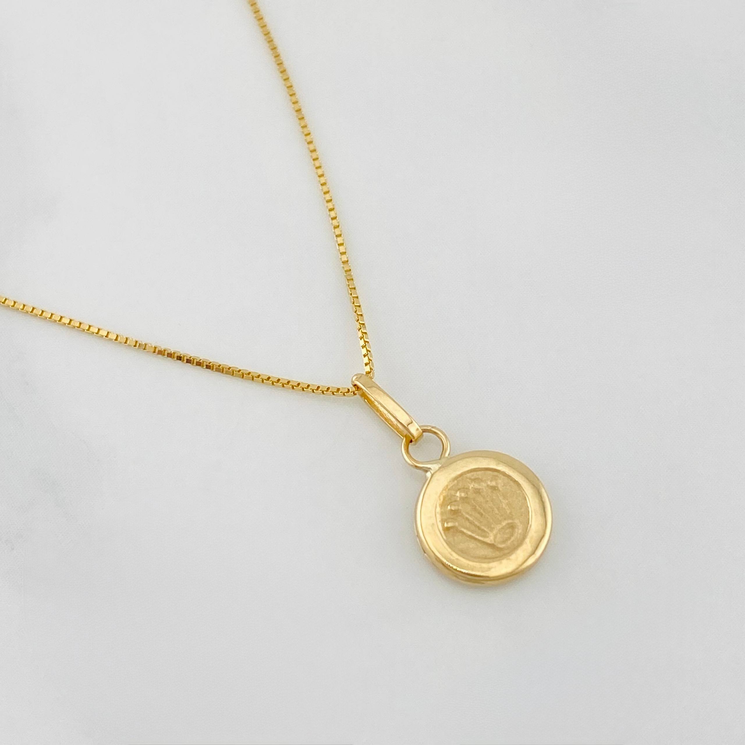Venetian Chain Set + Crown Pendant / 1.65g / 18 in Yellow Gold 18K