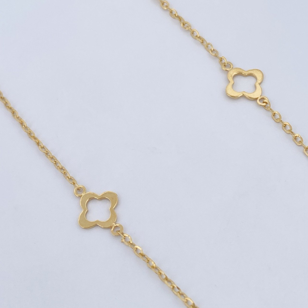 Classic Link Chain Clover 2.7gr / 18in / 18K Gold +3 &