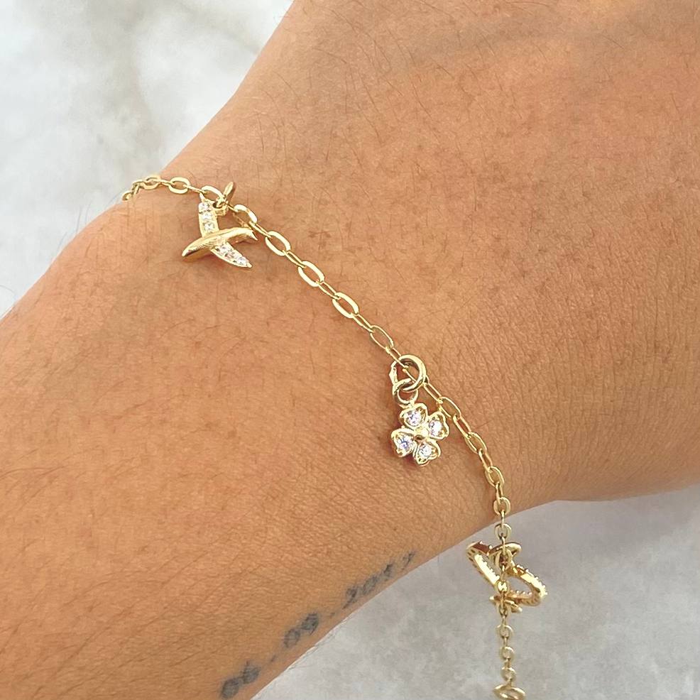 Bracelet Box 4.25gr / 21cm / "Heart - Clover - Airplane - Letter A - Cross - Heart" 18K Yellow Gold
