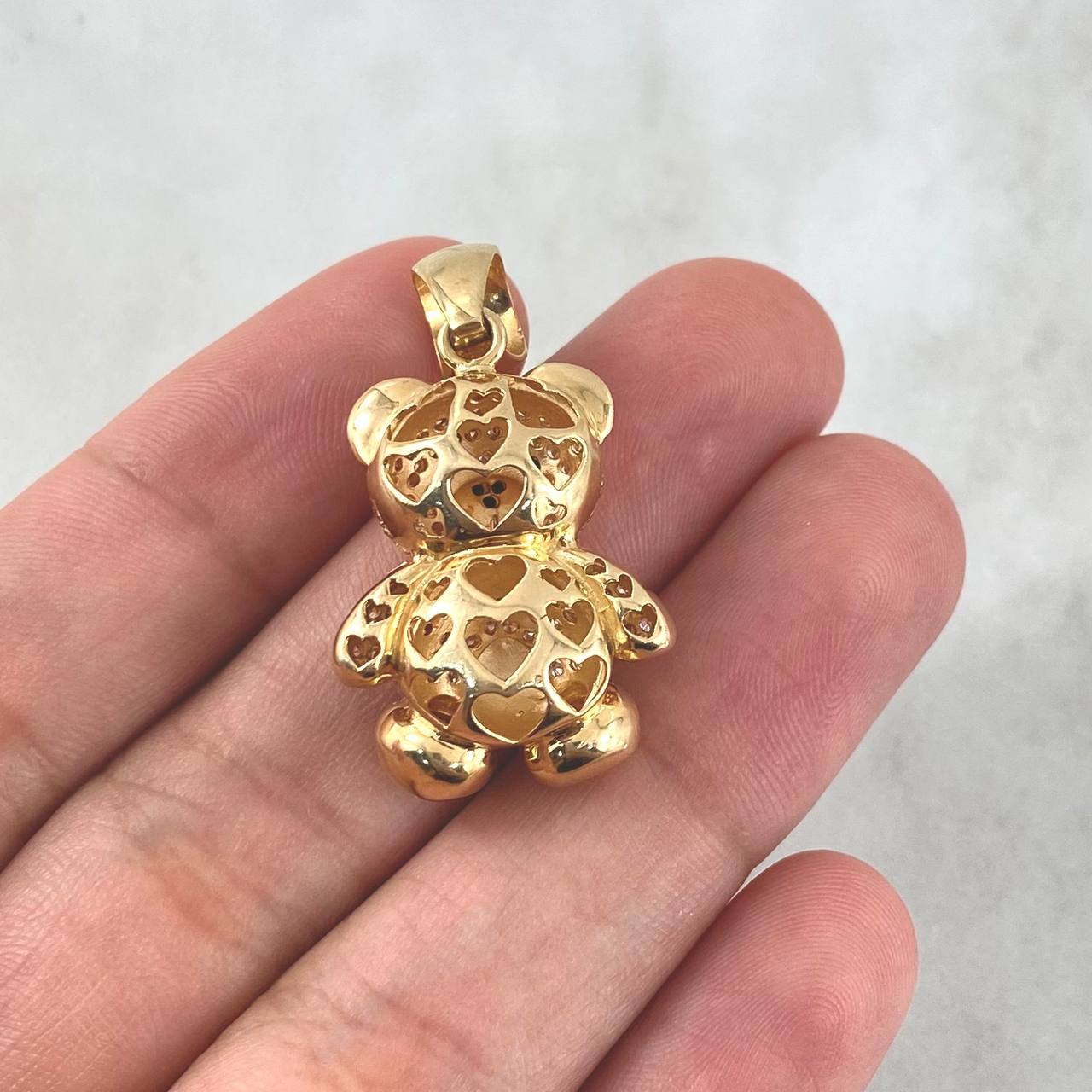 Dije Oso 8.1gr / 3.5cm / Circones Blancos Oro Amarillo 18K