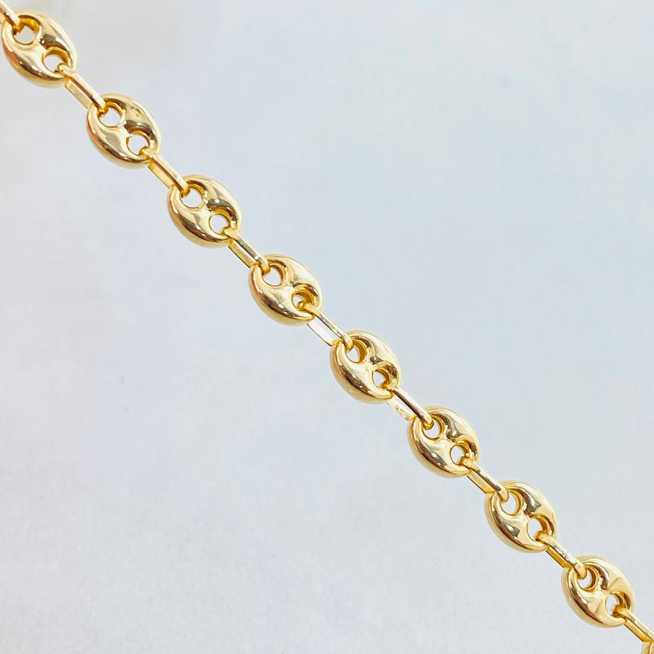 Cadena GC 10.95gr / 25 1/2 in / Oro Amarillo 18K