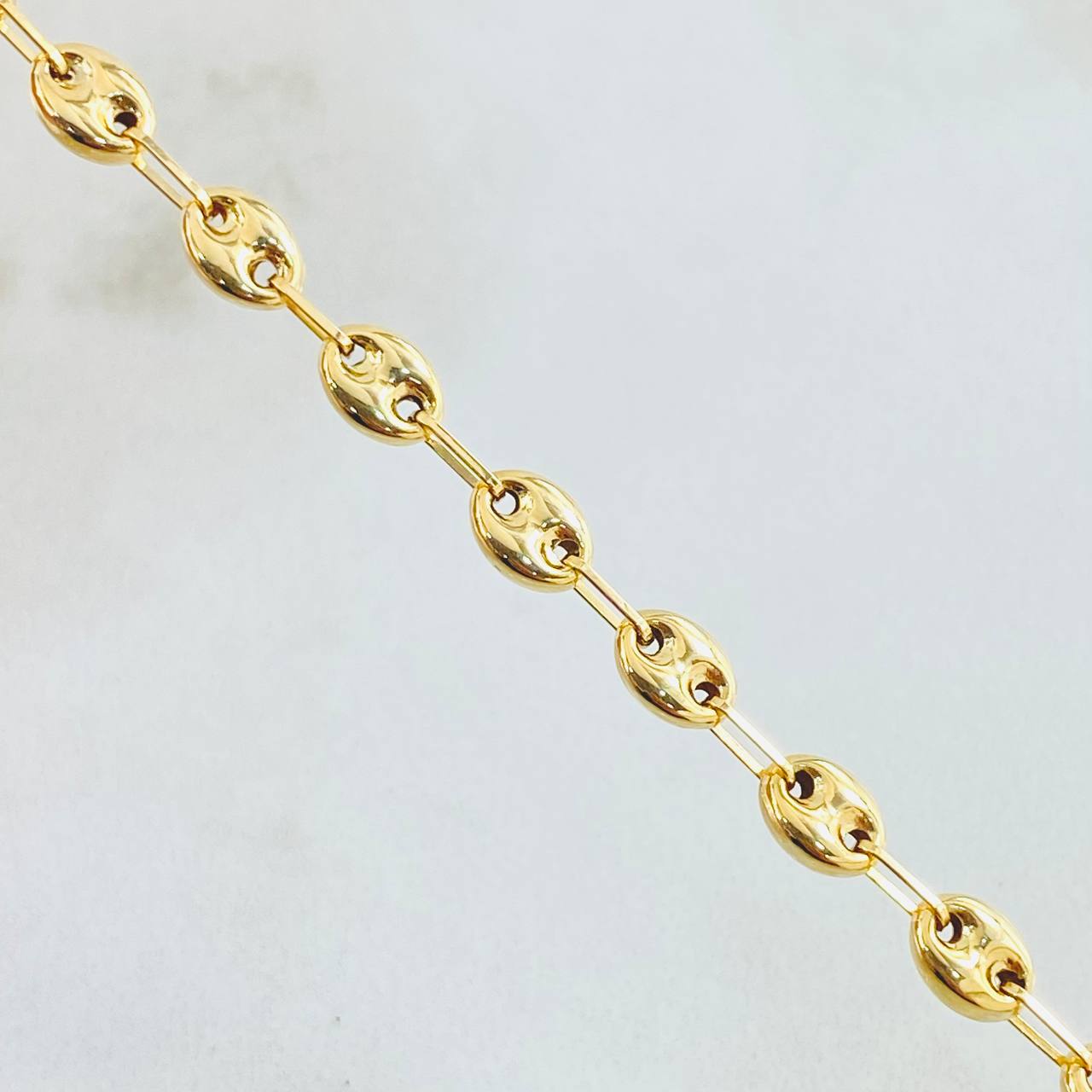 GC Chain 9.3gr / 23 1/2 in / 18K Gold