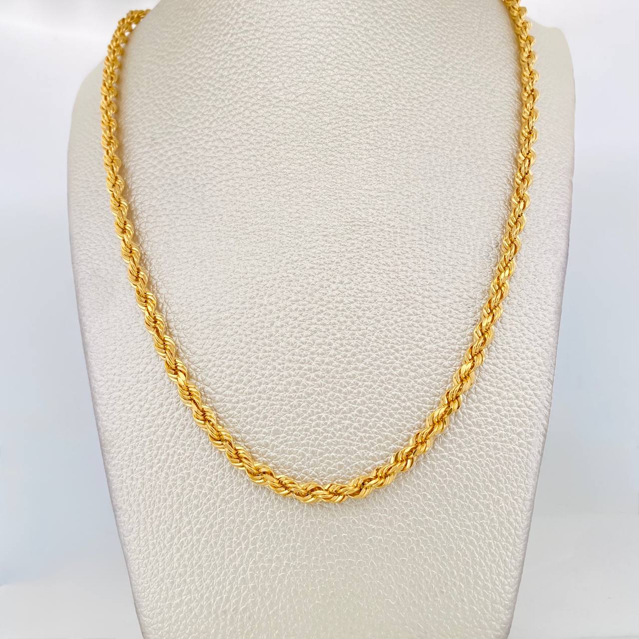 Cadena Lazo 15.45g / 24 in / 4.5mm Oro Amarillo 18K