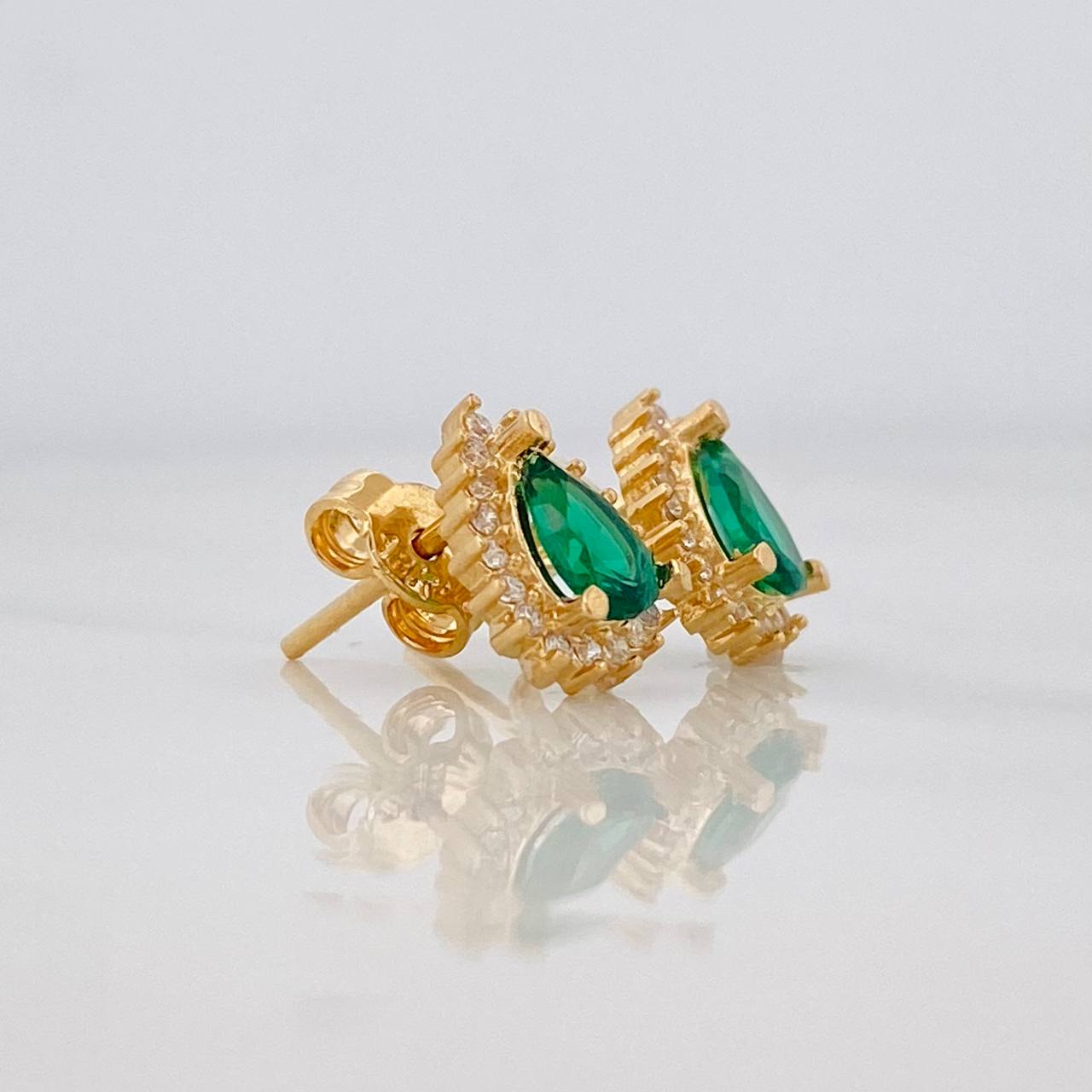 Topos Halo Lágrima 2.1g / in / 7.6mm Oro Amarillo 18K