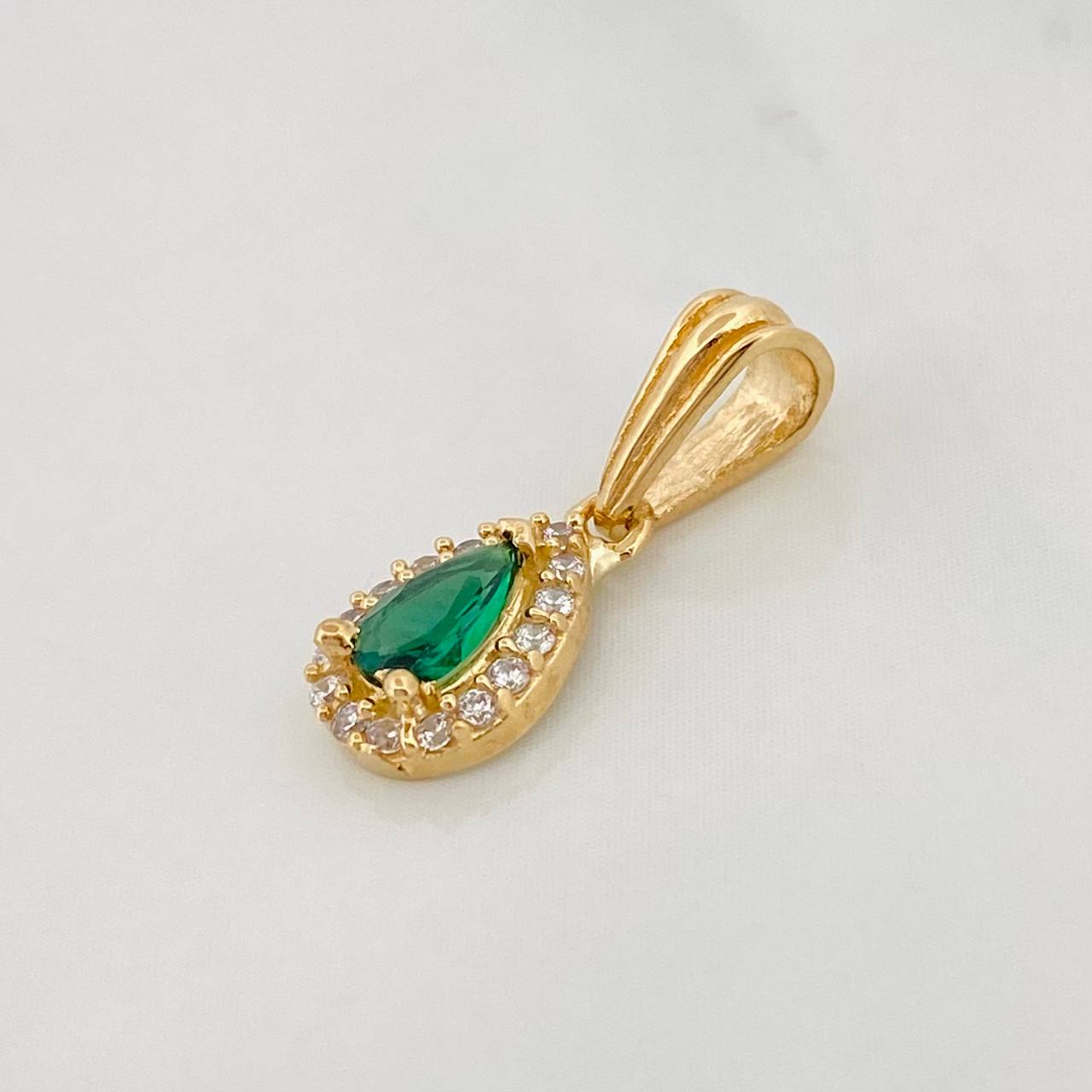 Dije Halo Lágrima 0.7g / 1/2 in Oro Amarillo 18K