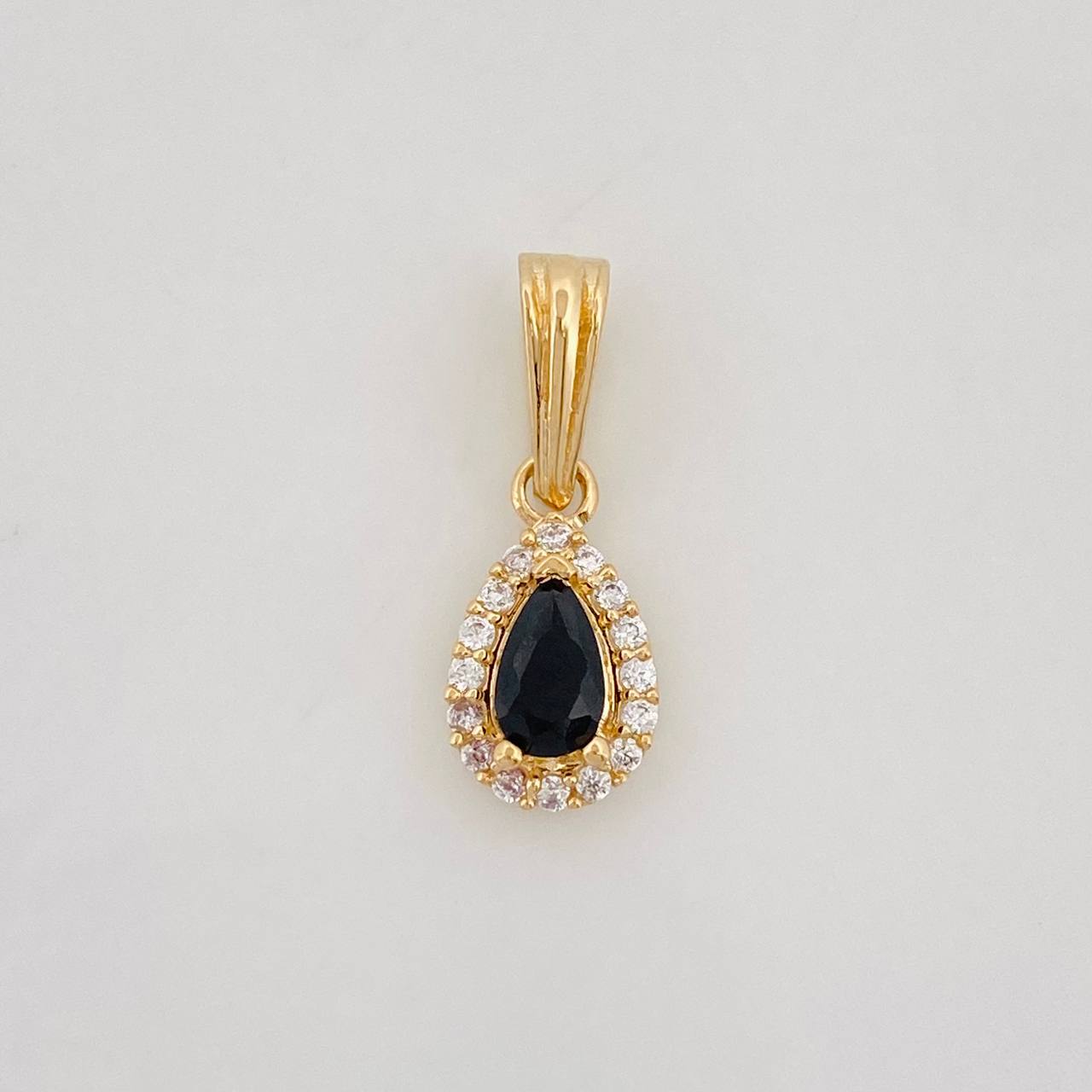 Tear Halo Pendant 0.65g / 1/2 in Yellow Gold 18K