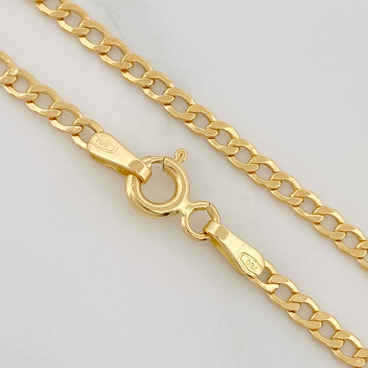 Cuban Links 2.45g / 24 in / 2.2mm Yellow Gold 18K