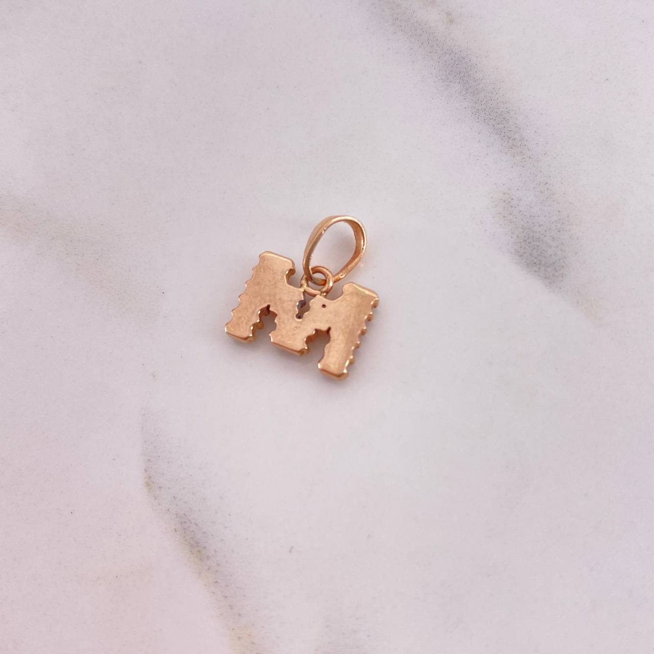 Pendant Letter M 1.7gr / 1.4cm / White Zircons 18K Rose Gold #