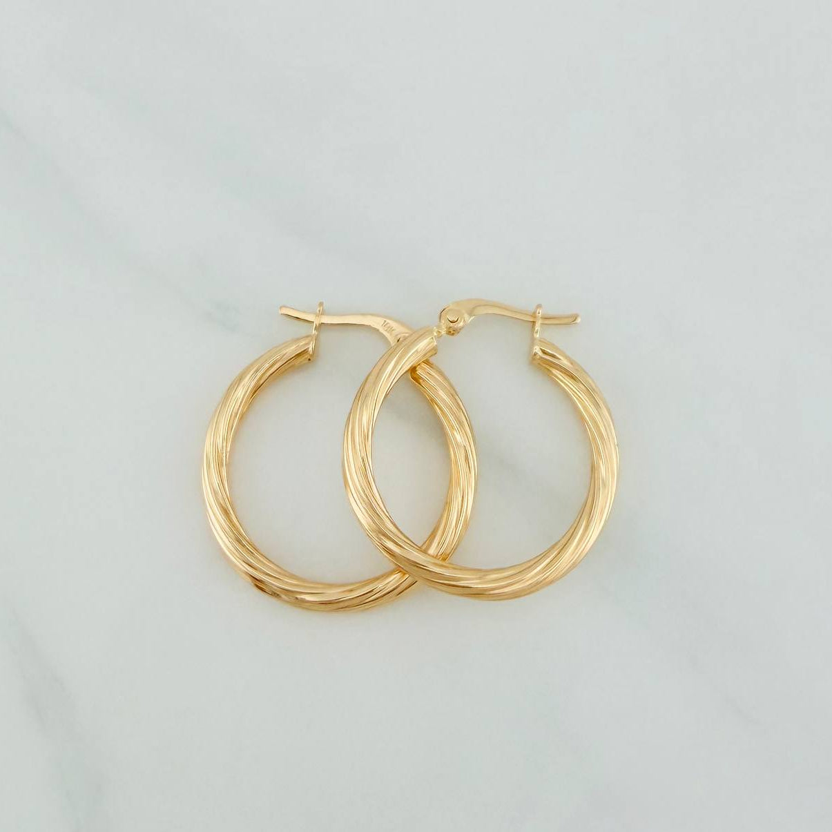 Candongas Mary 1.95gr / 1 in / Oro Amarillo 18K &