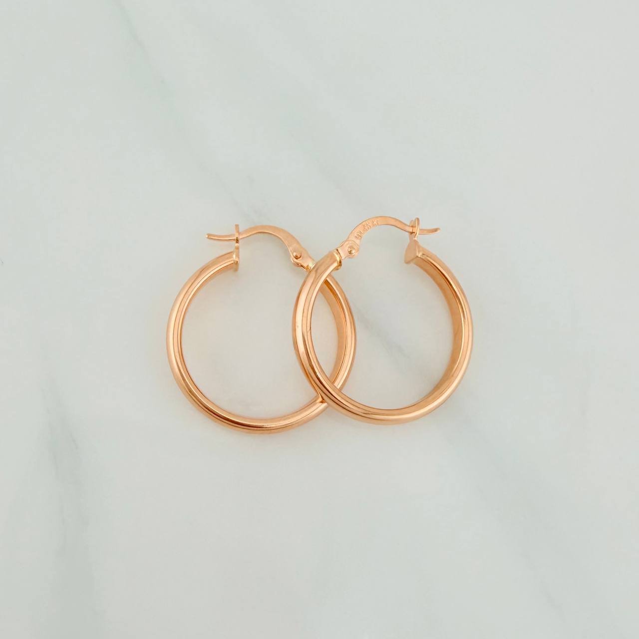 Candongas Nati 2.35gr / 2.6cm / Oro Rosa 18K $