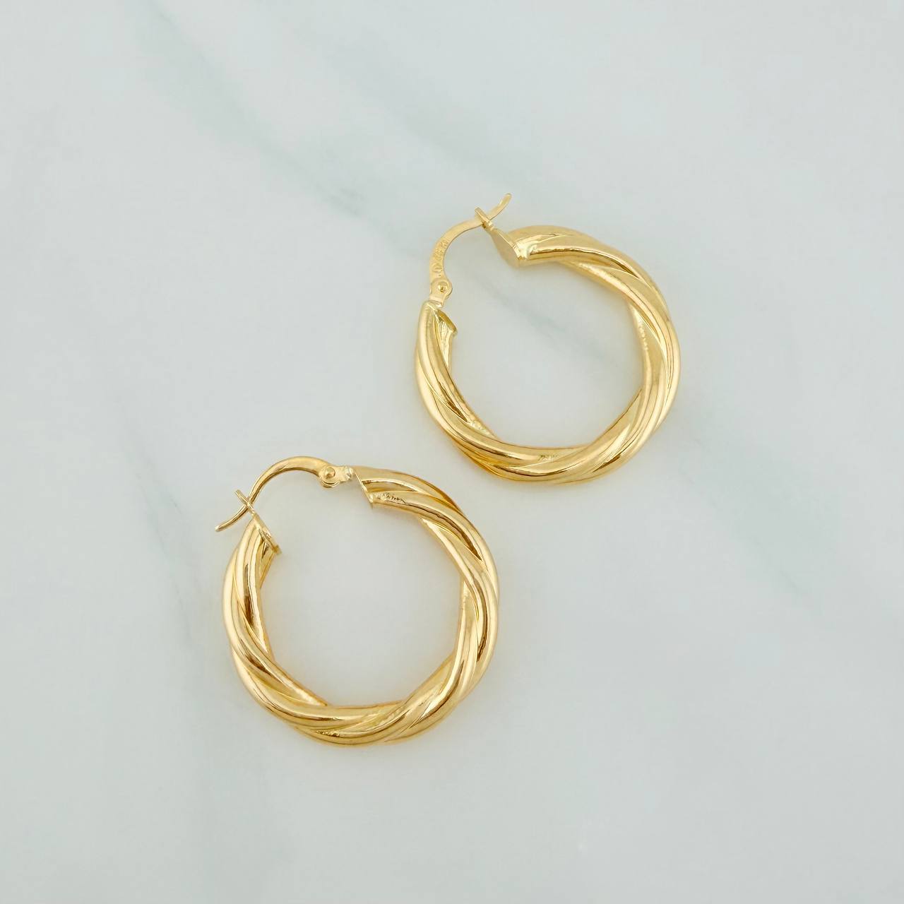 Candongas Mary 3.7gr / 3cm / Oro Amarillo 18K $