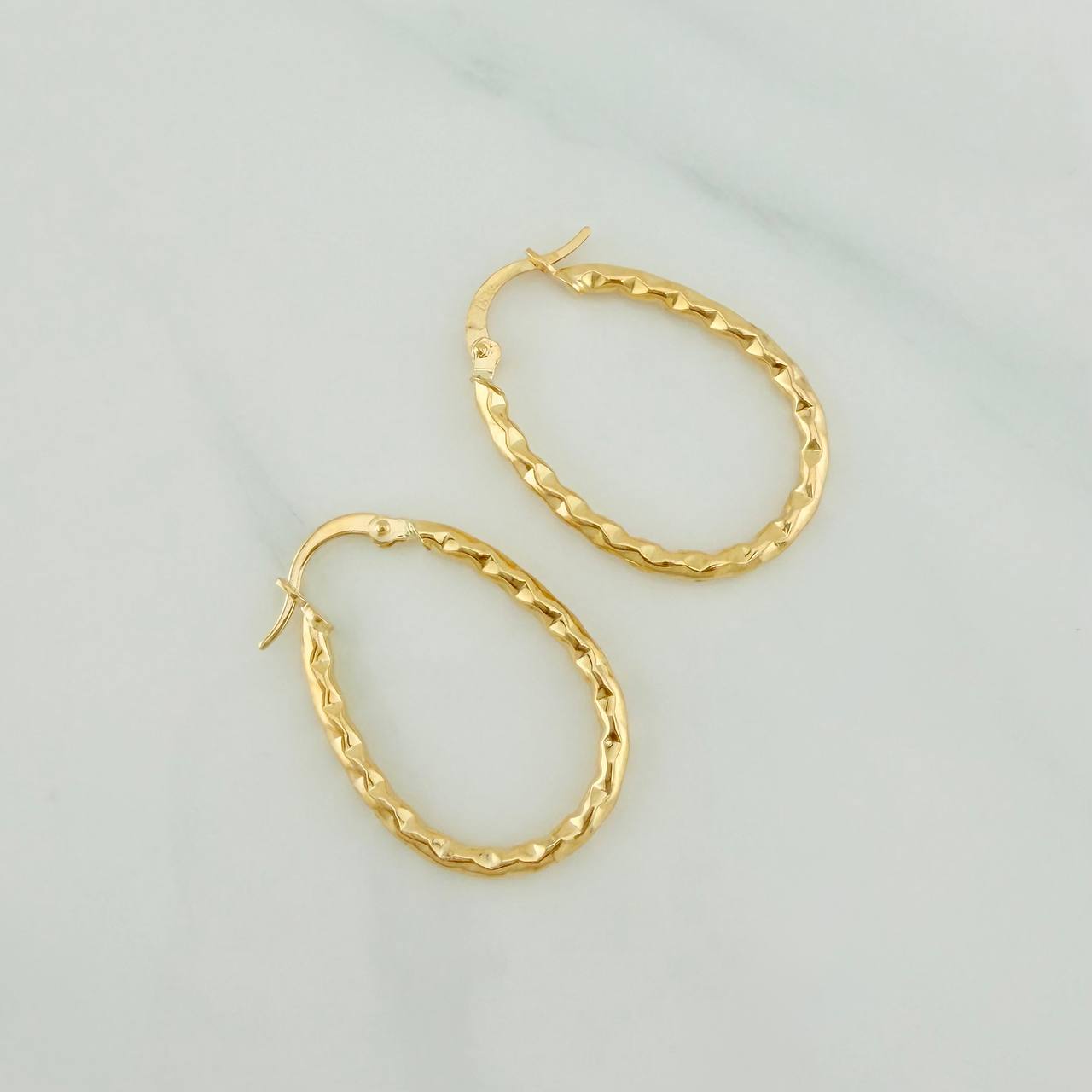 Candongas Iris Ovaladas 1.65gr / 3cm / Oro Amarillo 18K $