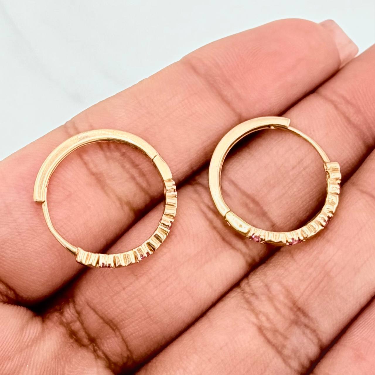 Candongas Aro Corazones 2.4gr / 1.8cm / Oro Amarillo 18K $