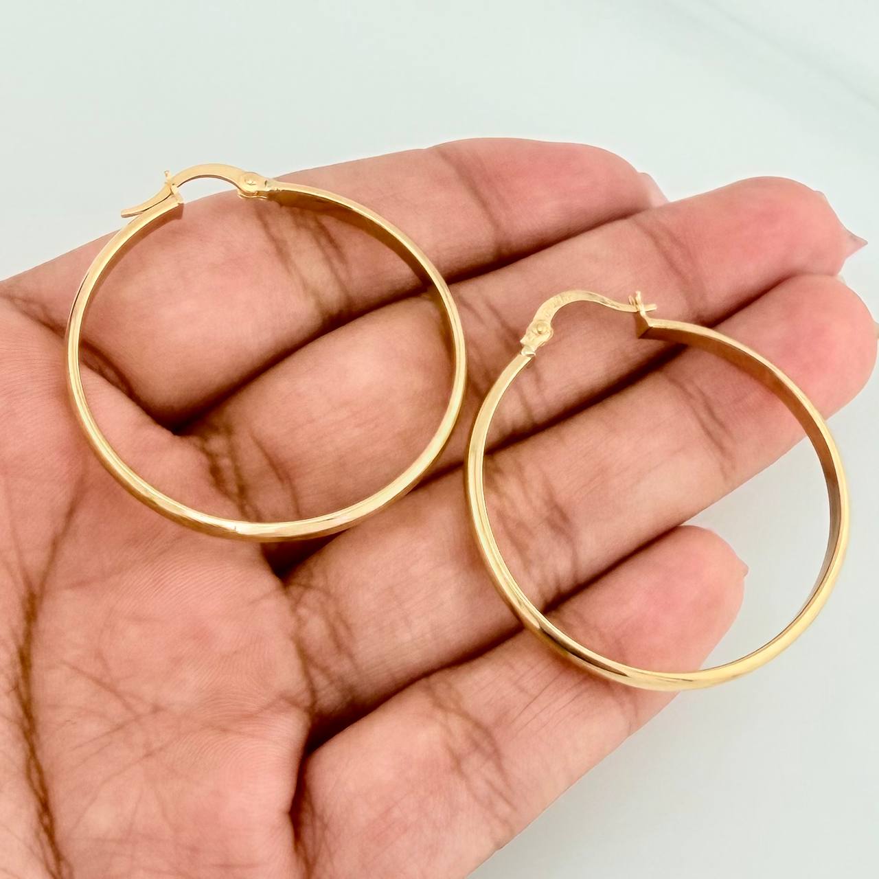 Candongas Nati 2.65gr / 4cm / Oro Amarillo 18K $