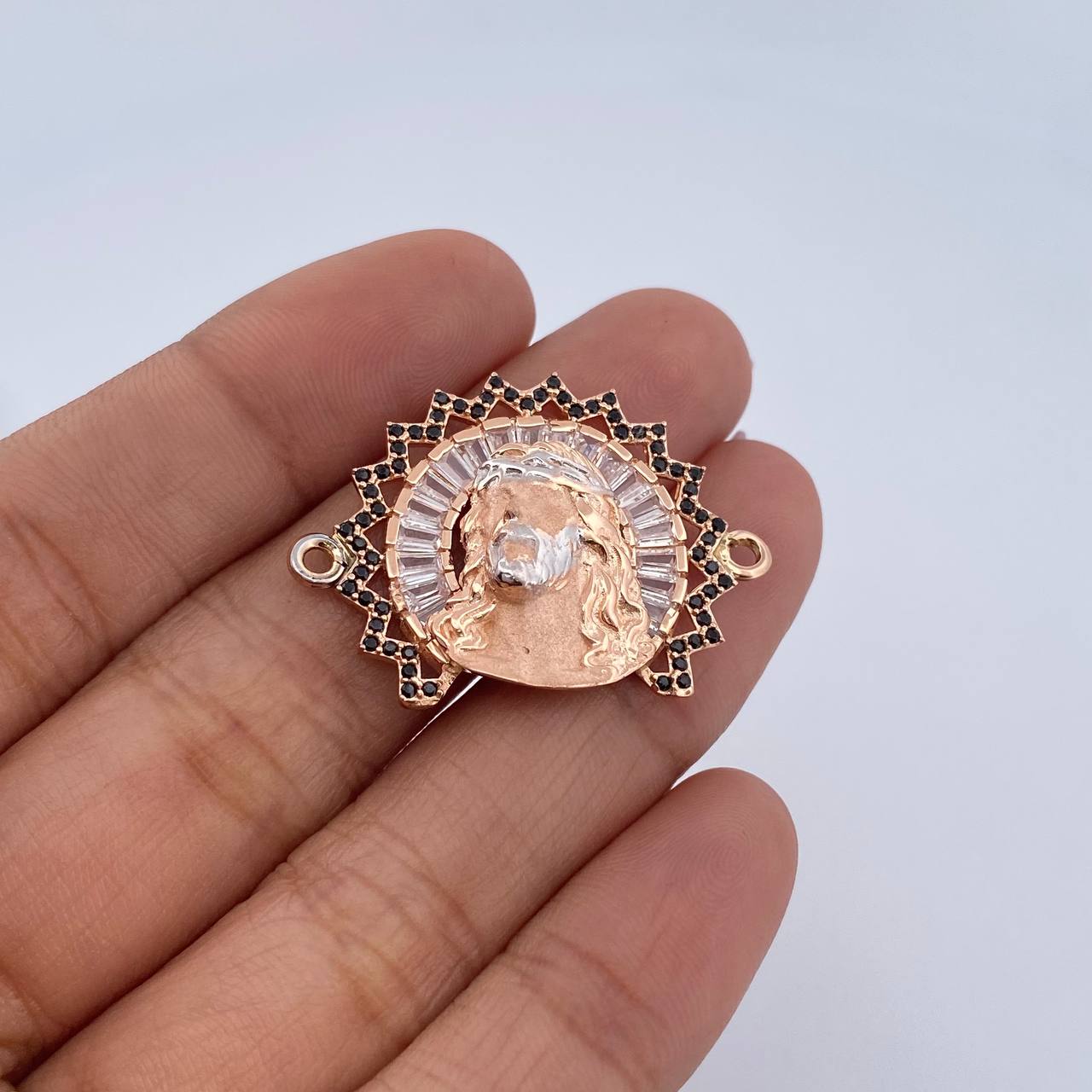 Charm Face Jesus Aureola 6.5gr / 2.3cm / White and Black Zircons Two 18K White and Rose Golds &