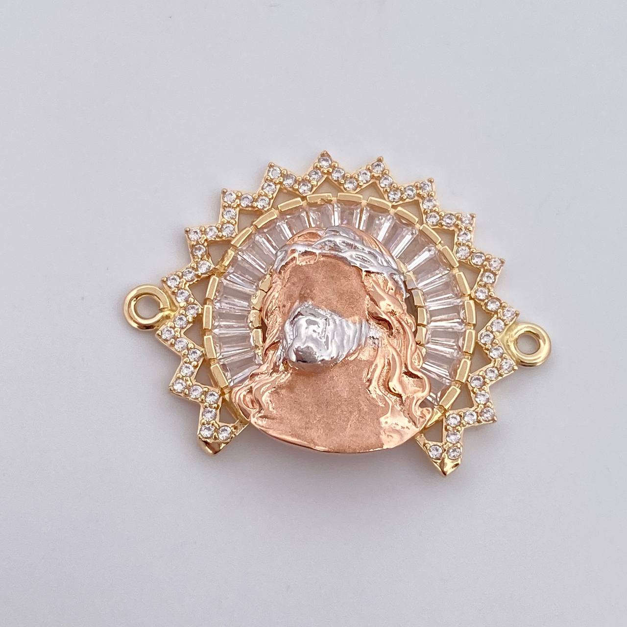 Herraje Rostro Jesus Aureola 6.6gr / 2.4cm / Circones Blancos Tres Oros 18K &
