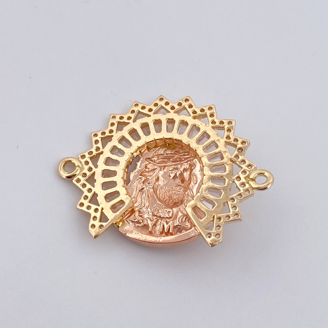 Herraje Rostro Jesus Aureola 6.6gr / 2.4cm / Circones Blancos Tres Oros 18K &