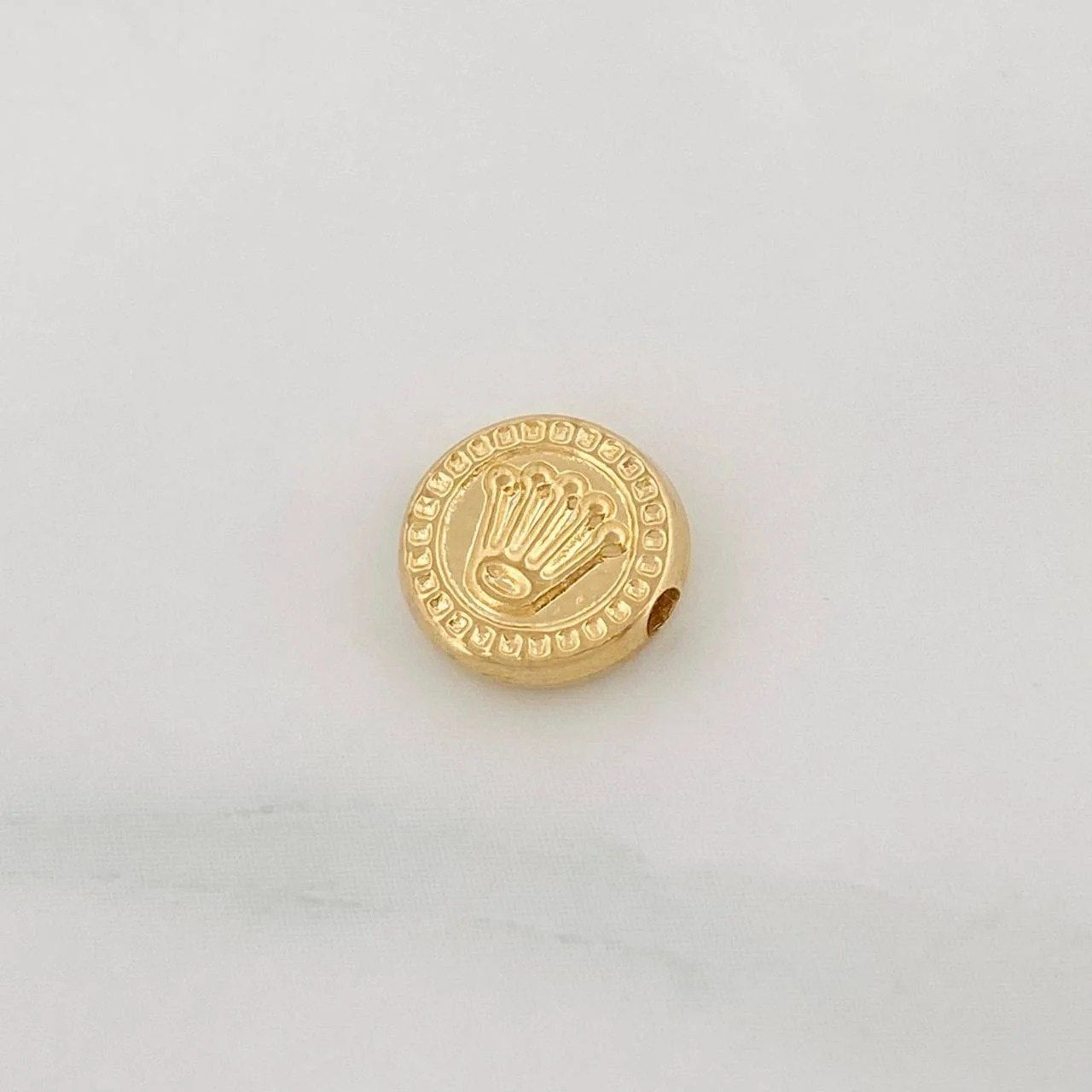 Charm Crown 0.3g / 1/2 in 18K Yellow Gold