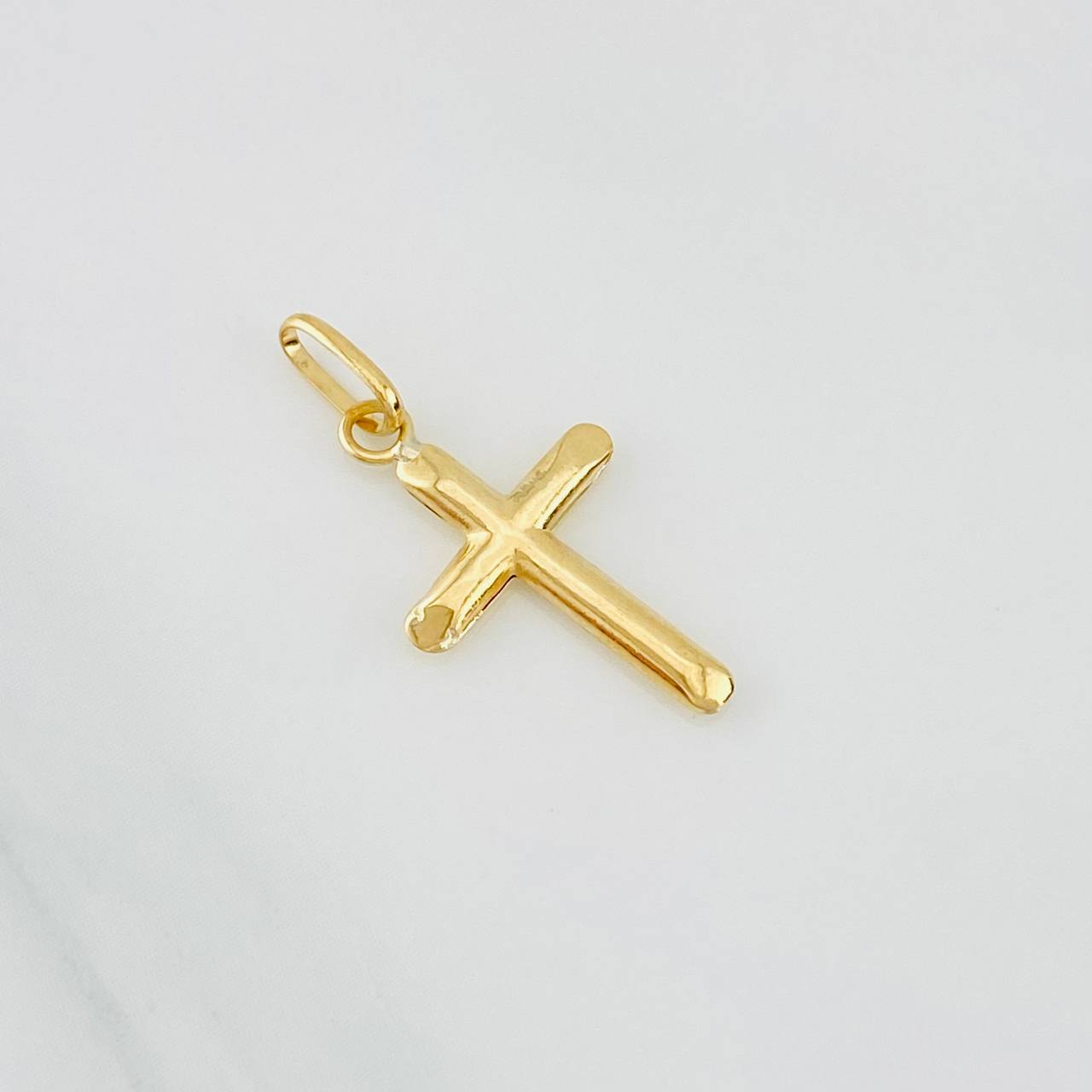 Cross Pendant 0.35g / 3/4 in Yellow Gold 18K