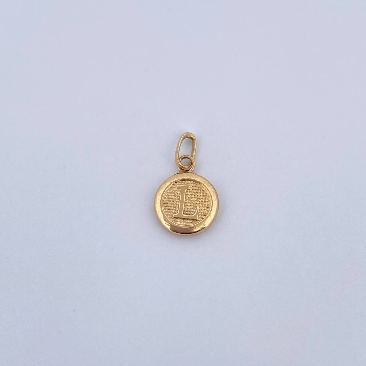 Dije Letra L 0.45gr / 1.5cm / Medalla Oro Amarillo 18K &