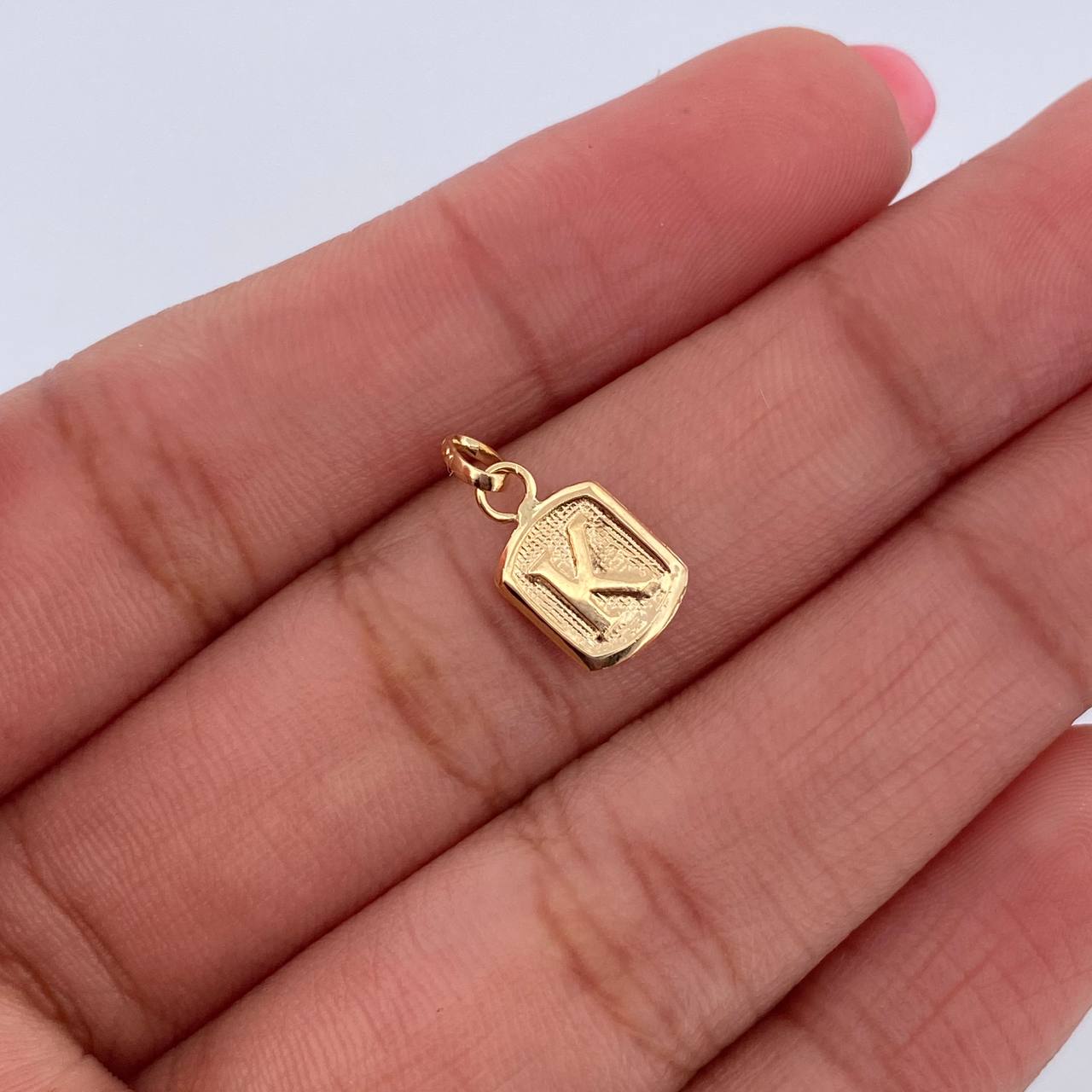 Dije Letra K 0.35gr / 1.5cm / Liso Oro Amarillo 18K &