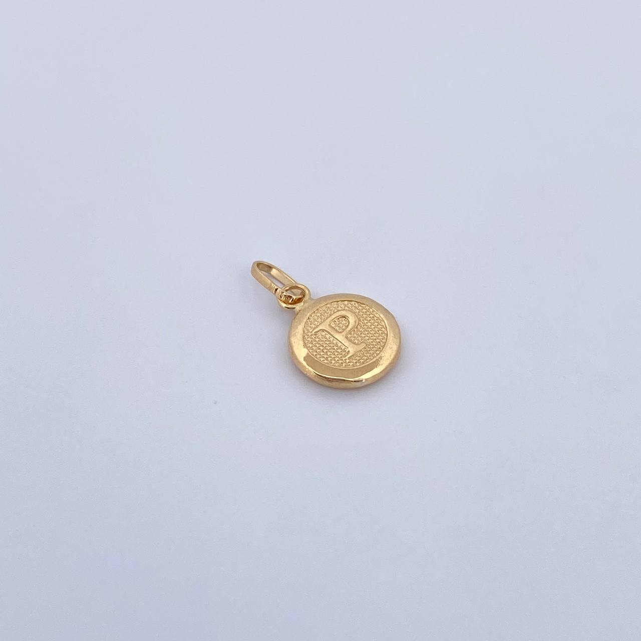 Pendant Letter P 0.45gr / 1.5cm / 18K Yellow Gold Medal &