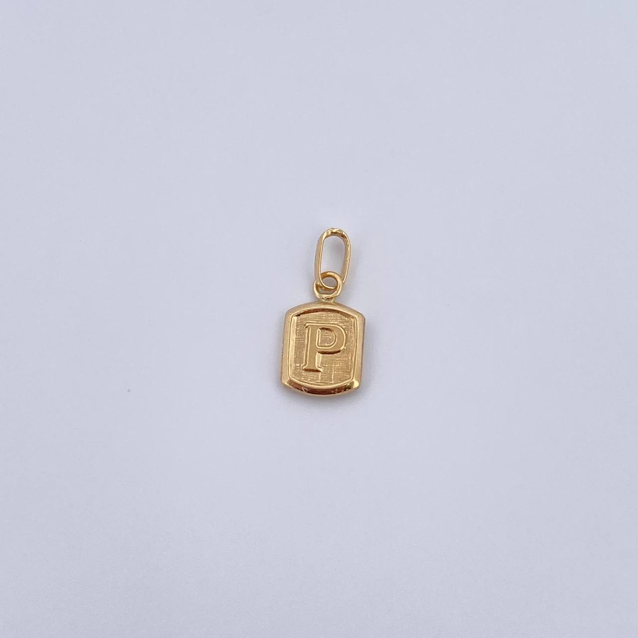 Dije Letra P 0.4gr / 1.5cm / Liso Oro Amarillo 18K &