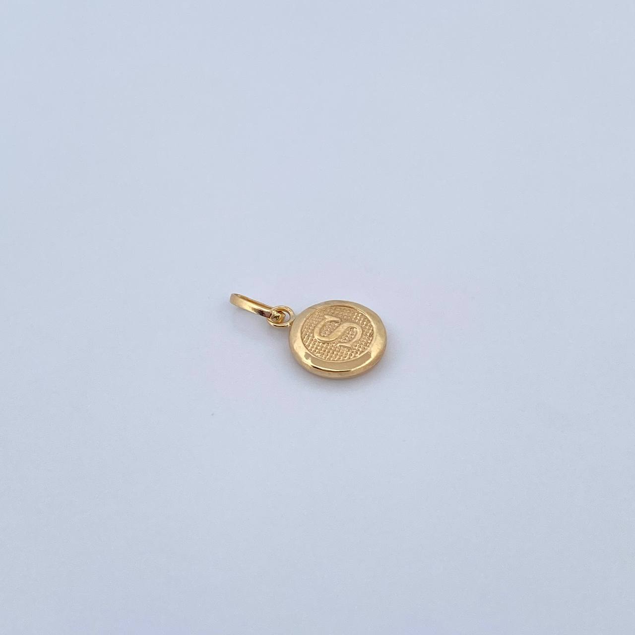 Pendant Letter S 0.4gr / 1.5cm / 18K Yellow Gold Medal &