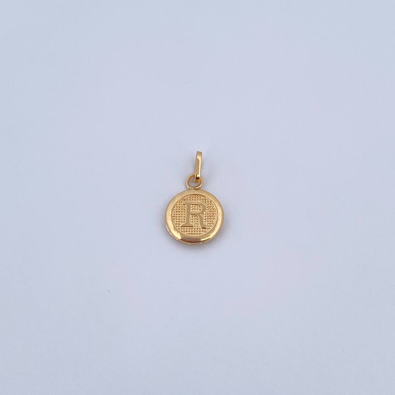 Pendant Letter R 0.5gr / 1.5cm / 18K Yellow Gold Medal &