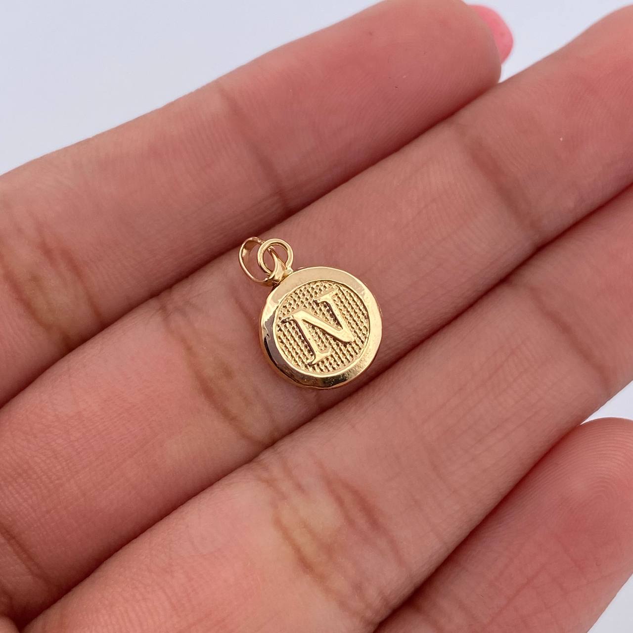 Dije Letra N 0.45gr / 1.5cm / Medalla Oro Amarillo 18K &