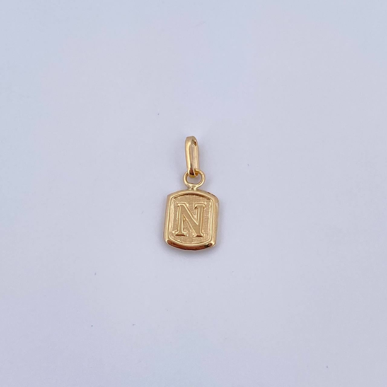Pendant Letter N 0.3gr / 1.5cm / Smooth 18K Yellow Gold &