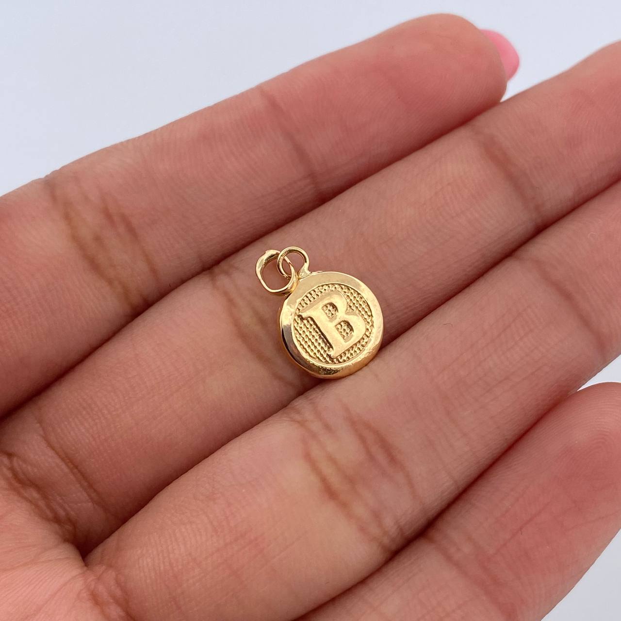 Pendant Letter B 0.45gr / 1.5cm / 18K Yellow Gold Medal &