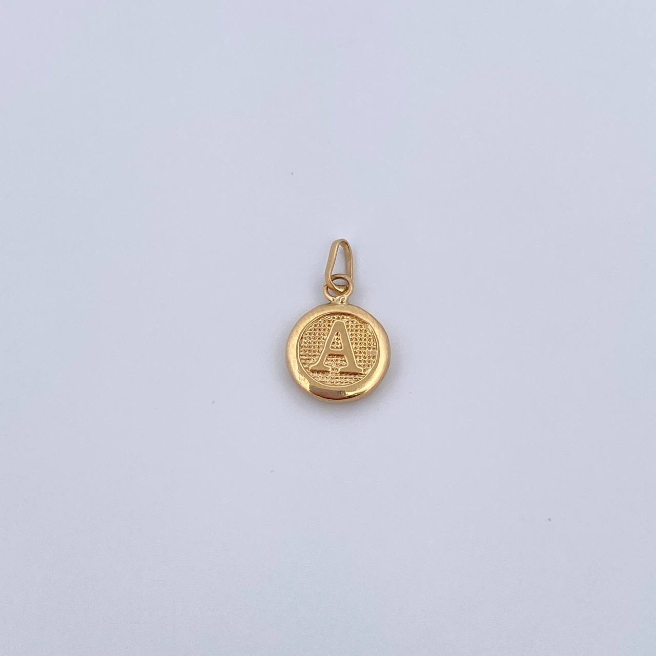 Dije Letra A 0.45gr / 1.5cm / Medalla Oro Amarillo 18K &