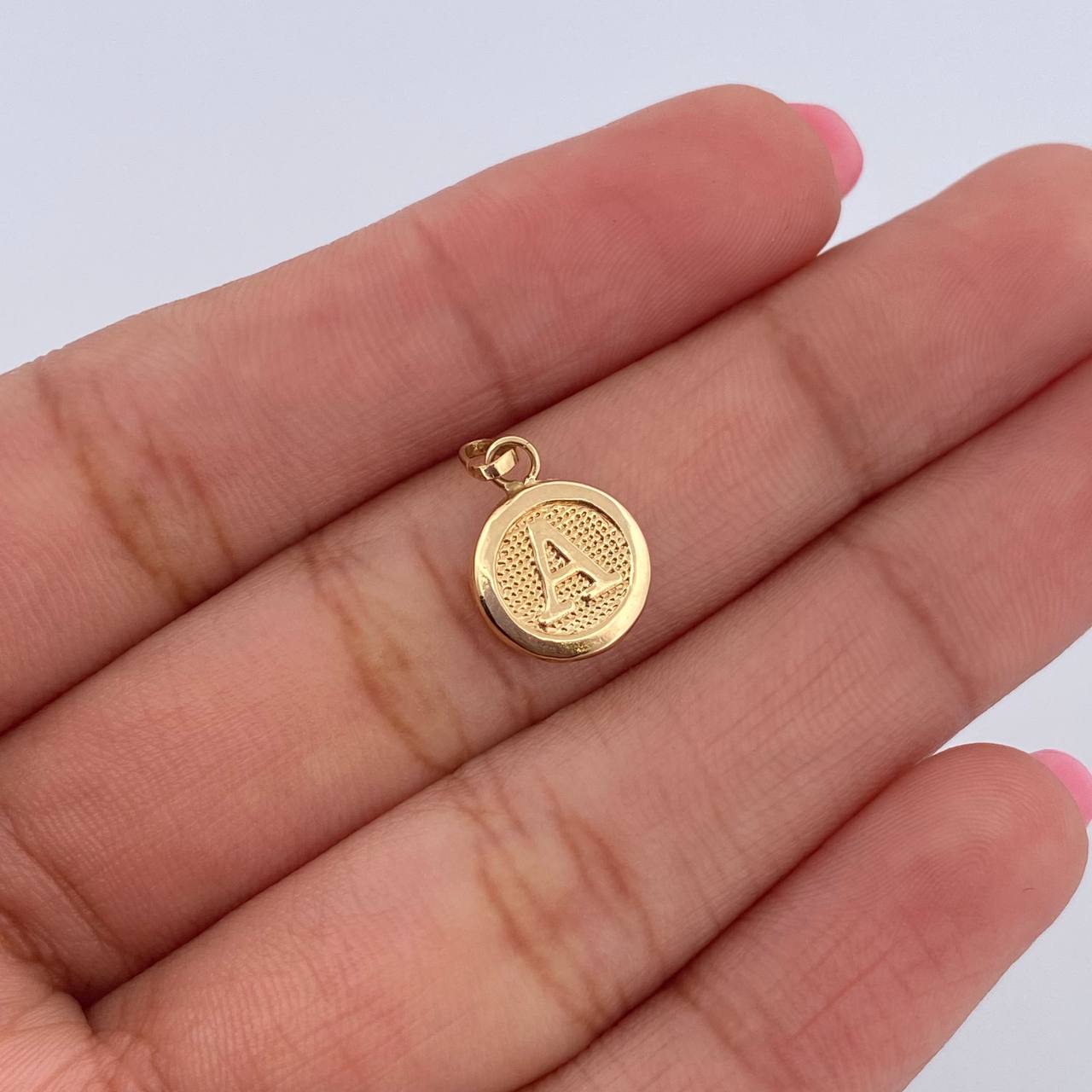 Dije Letra A 0.45gr / 1.5cm / Medalla Oro Amarillo 18K &