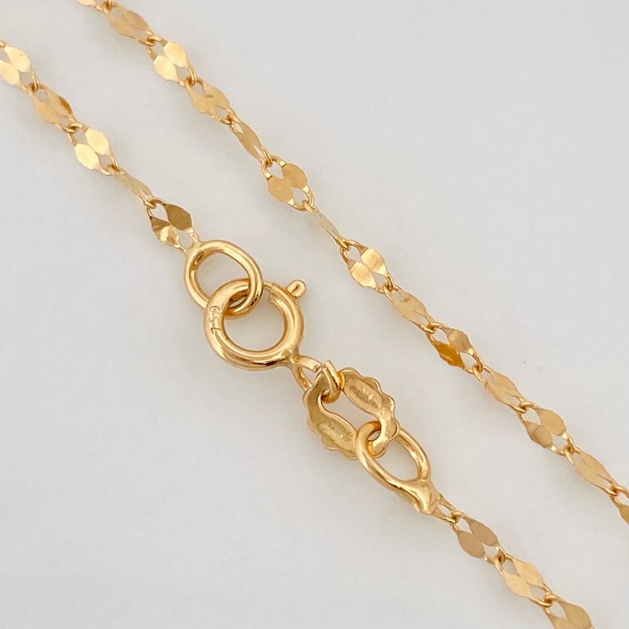 Mirror Flower Chain 0.85g / 18 in / 1.6mm 18K Yellow Gold