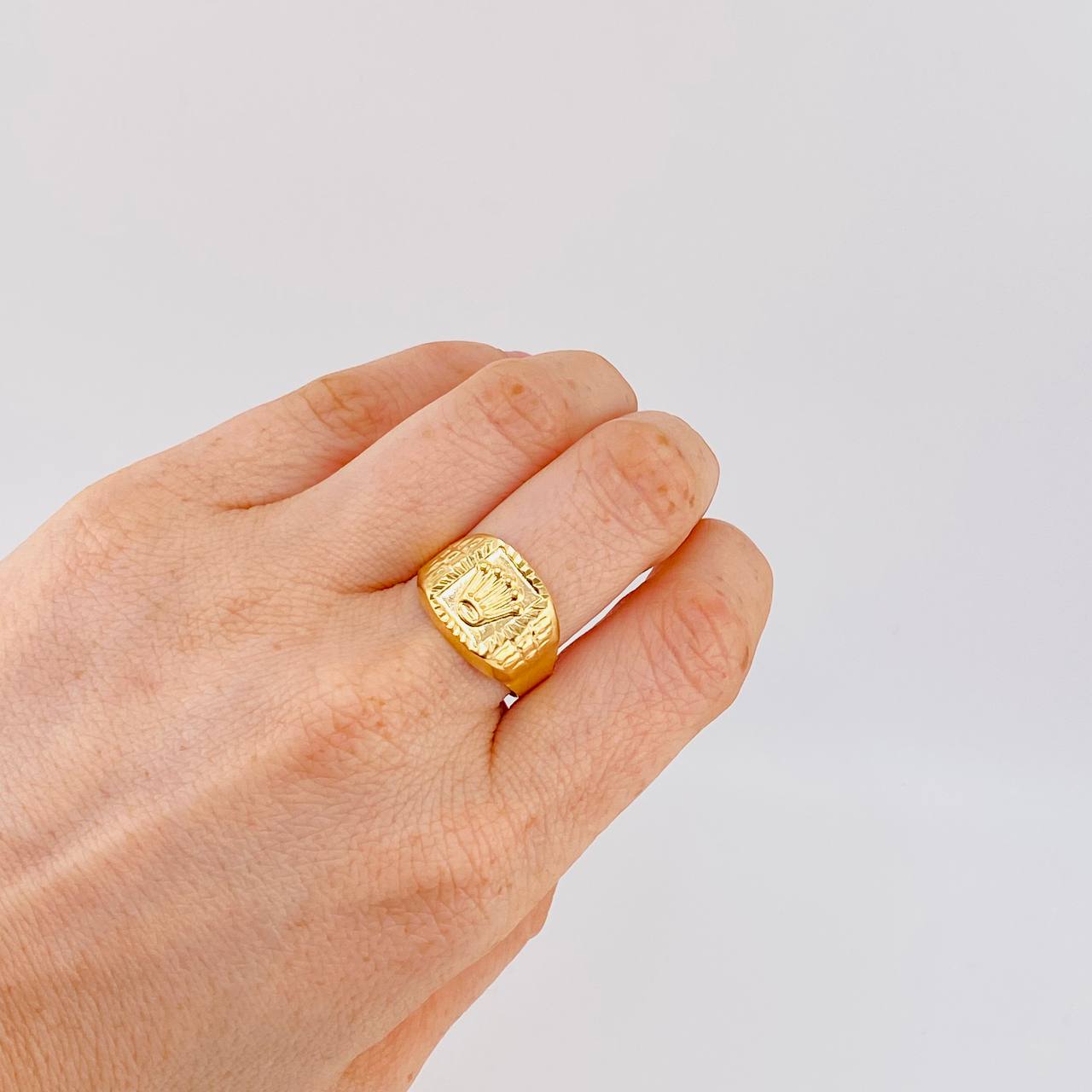 Crown Signet Ring 2.65 g / T9 1/2 Yellow Gold 18K