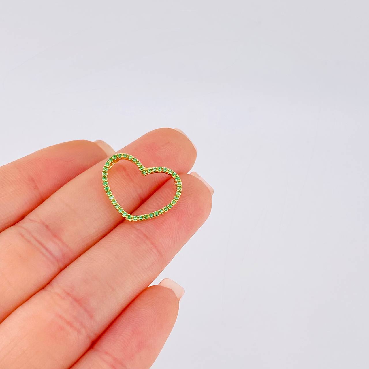 Dije Silueta Corazón 1.05 g / 3/4 in Oro Amarillo 18K