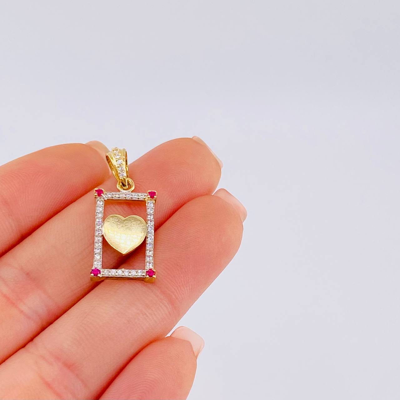 Dije Corazón Enmarcado 1.95 g / 1 in Oro Amarillo 18K