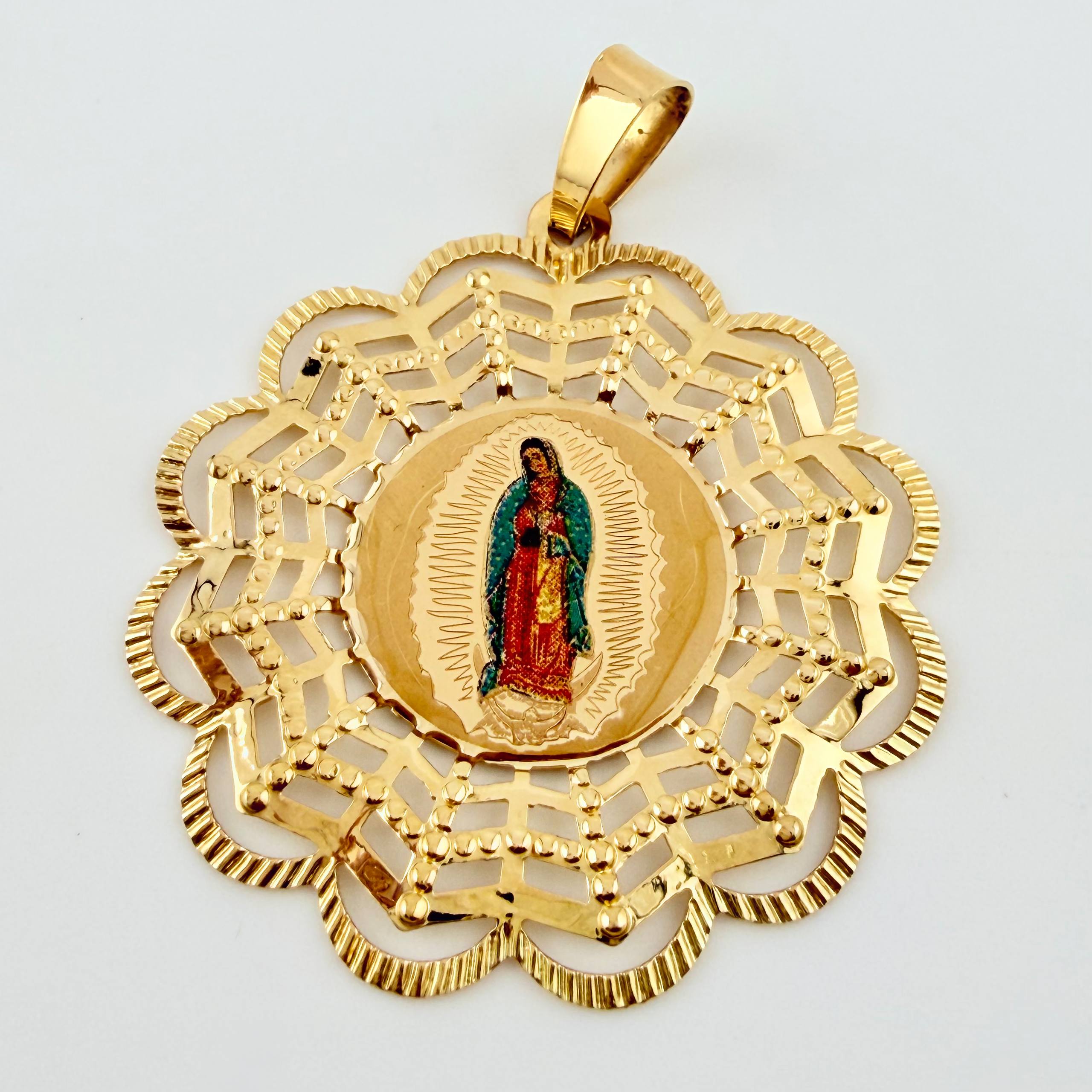 Dije Virgen Guadalupe 5.95gr / 2 1/4 in / Oro Amarillo +4 18K ©