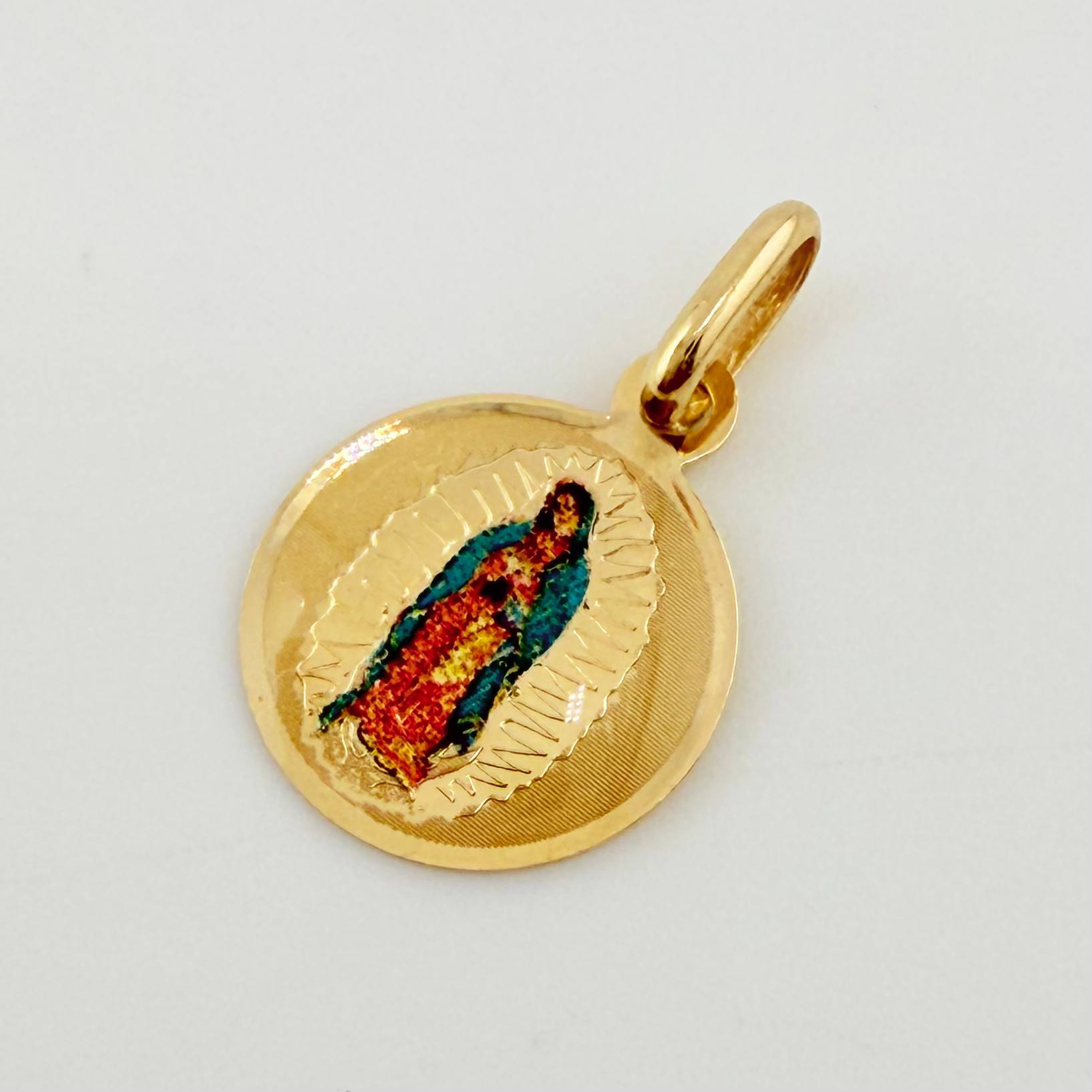 Dije Virgen Guadalupe 0.5gr / 3/4 in / Oro Amarillo +4 18K *