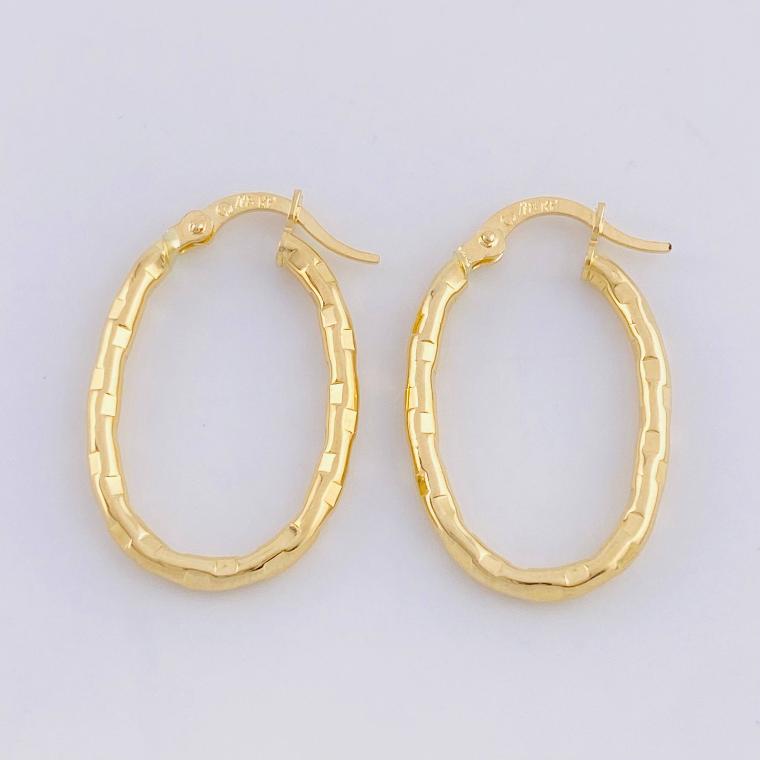 Candongas Mary Ovalada 1.6 g / 1 in Oro Amarillo 18K