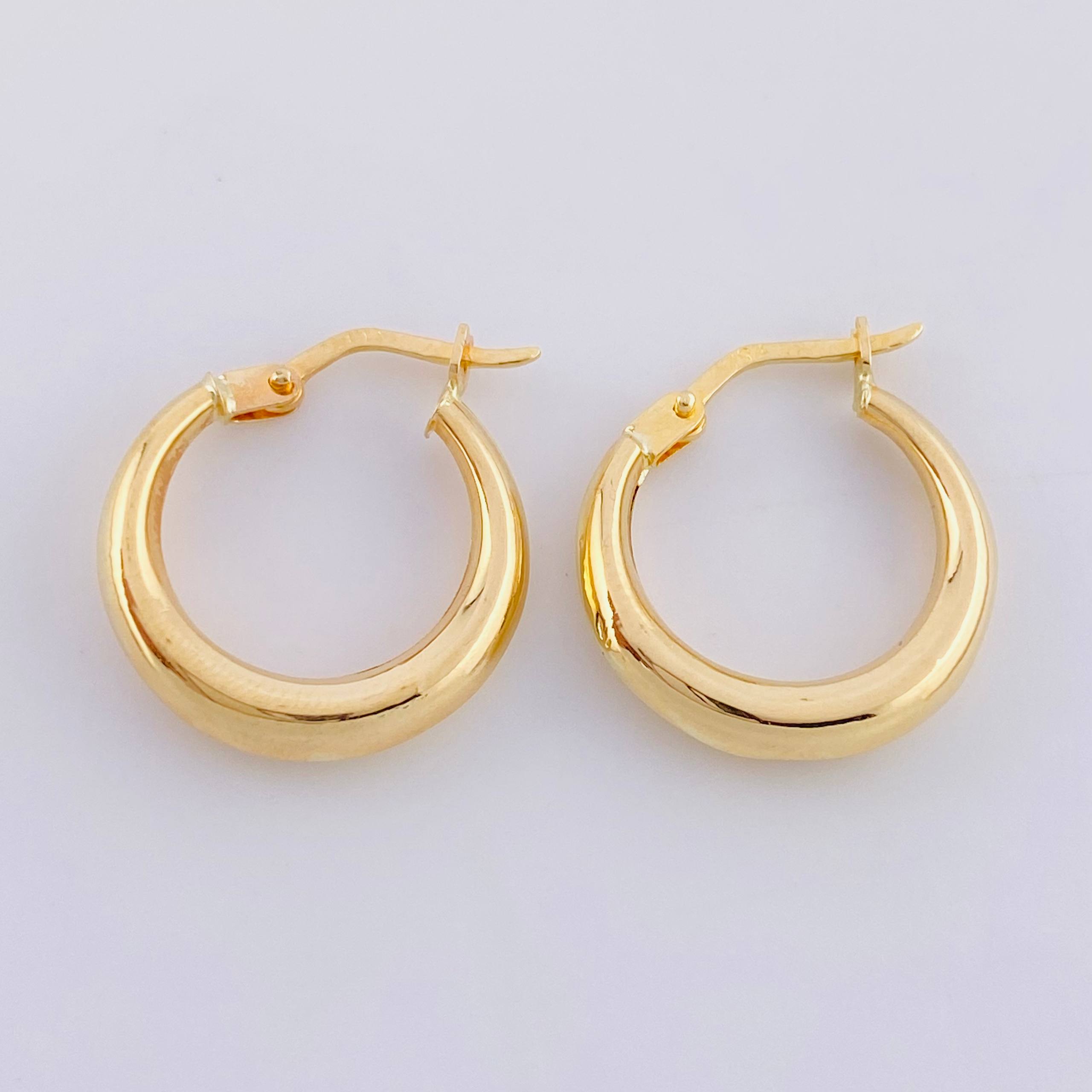 Candongas Lisas 1.55 g / 3/4 in Oro Amarillo 18K