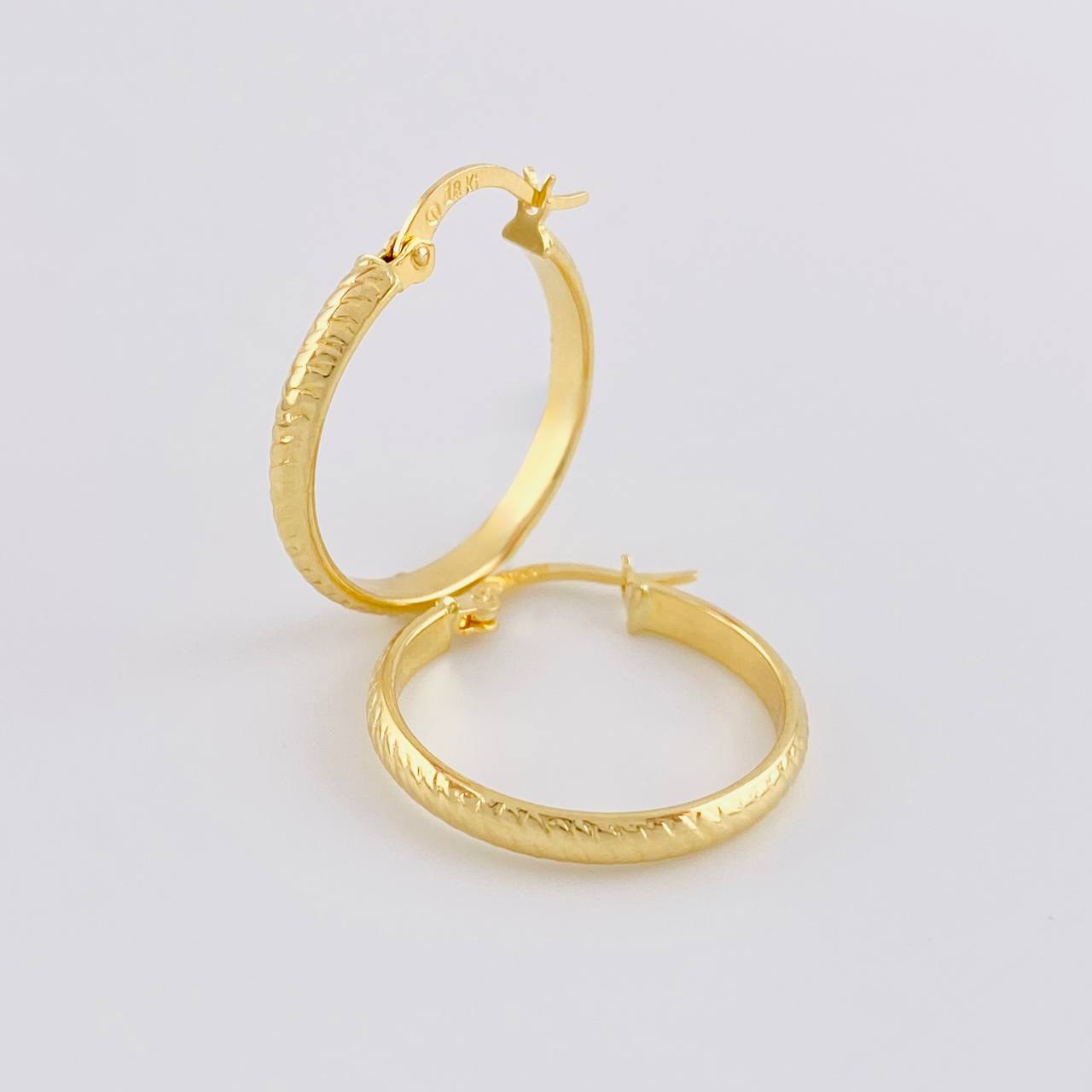 Candongas Nectar 1.45 g / 3/4 in Oro Amarillo 18K