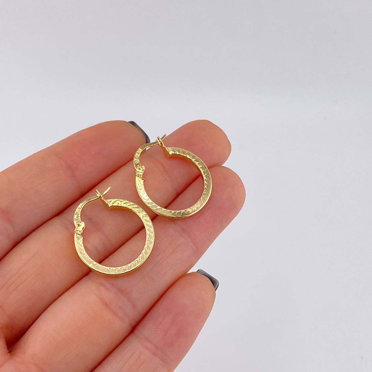 Candongas Trival 1.55 g / 3/4 in Oro Amarillo 18K