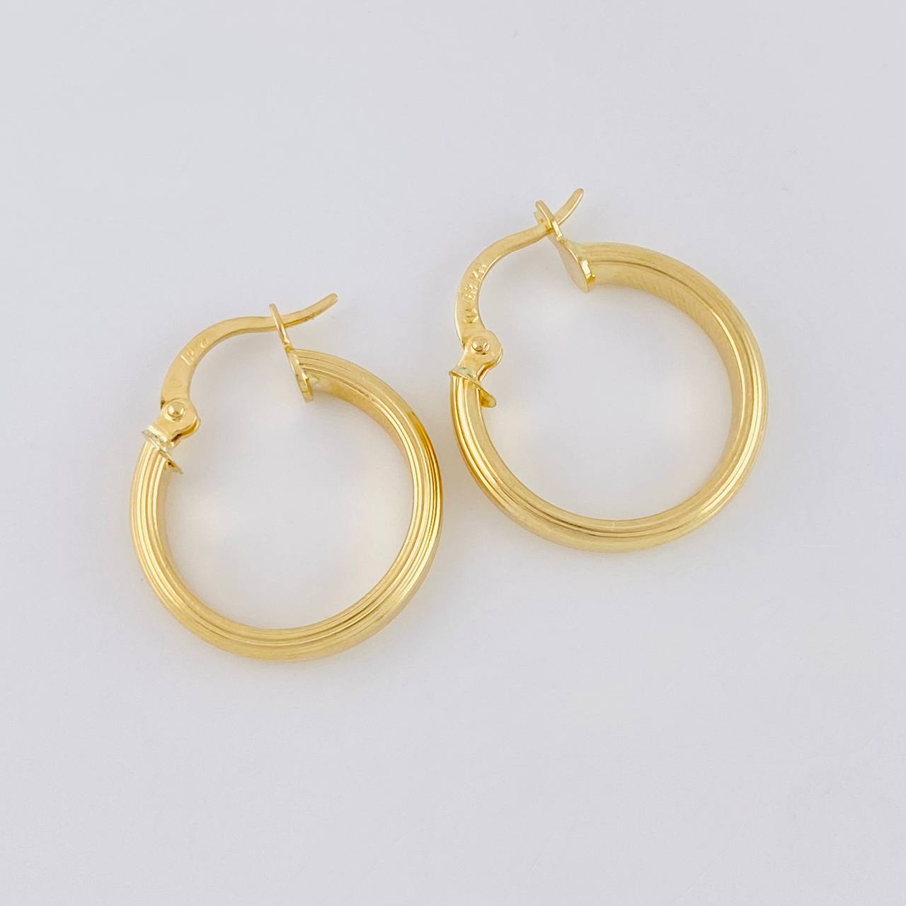 Candongas Dore 1.8 g / 3/4 in Oro Amarillo 18K